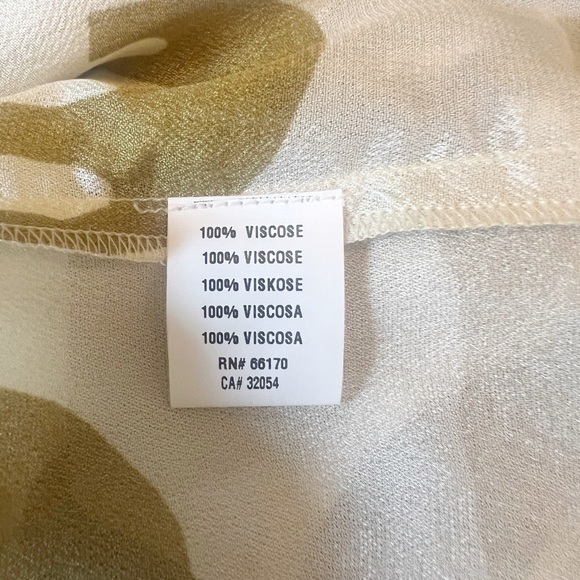 XS Blank London Floral Blouse - Picture 8 of 8